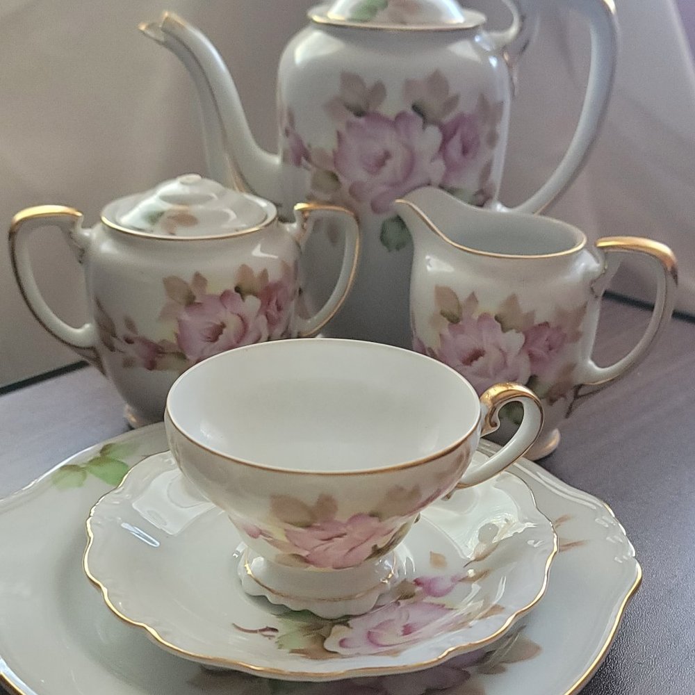 14 pc Noritake Tea Set